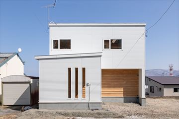 小樽市　新築「海が見える高台の全館空調の家」